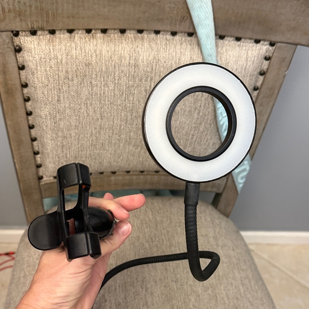 Adjustable LED Ring Light with Phone Clip - Picture 3 of 4